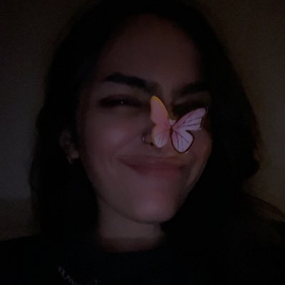 onyx199x's profile picture. a very, very tired bilingual.