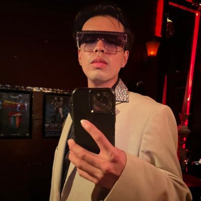 jjjacobgomezzz's profile picture. 23 / it’s happening to everybody / jicarilla apache / dartmouth