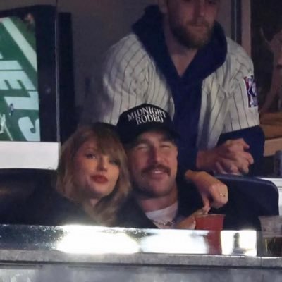Ours #1 fan🥇Red enthusiast✨i’m convinced tay looked at me 🤪 i got to hear how did it end live 🎤 eras tour 6/9/23 & 6/10/23 & 11/21/24 & 11/23/24 🎫 TNx4