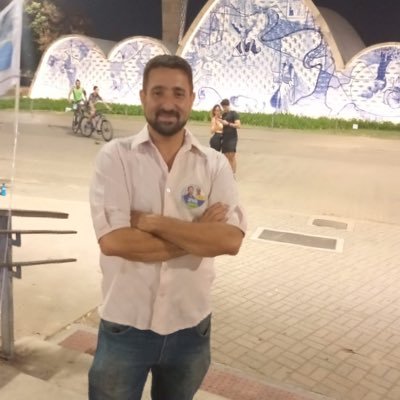 Patriota, casado, pai do Arthur, Jornalista e acredito em um país melhor com o nosso eterno presidente Jair Messias Bolsonaro.
