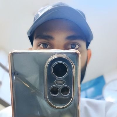 rosh44152's profile picture. 