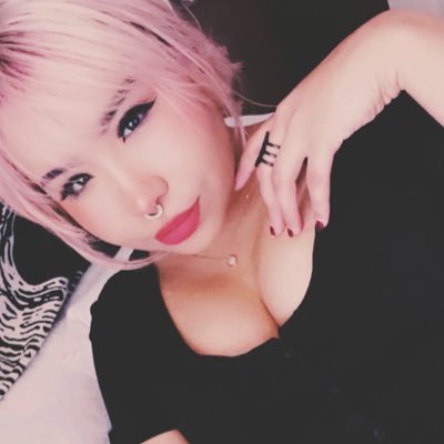 • tea and anime keep me alive • follow me on insta: nekomatayama •よろしくね♡