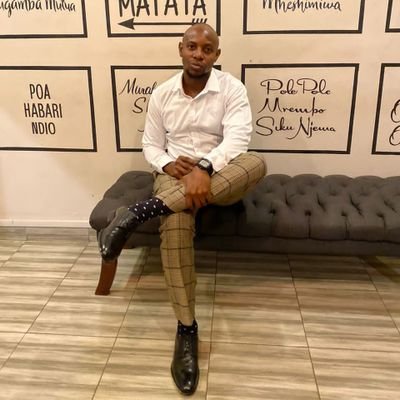 Siame19Kelvin's profile picture. Too original to write a Twitter bio😎🤓💀☠✌