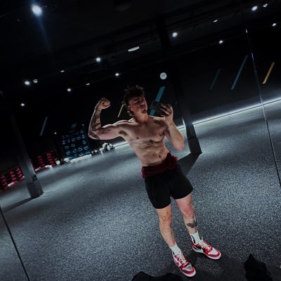 JuicedUpJoshh's profile picture. .