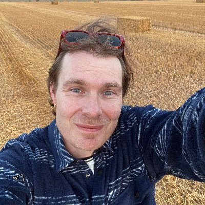 ChipCWilson's profile picture. Folk singer with London Sea Shanty Collective and Merfolk. Wrote a musical: ‘The Earl de Grey: A Hull Folk Opera’, @londonshanty @MerfolkSing