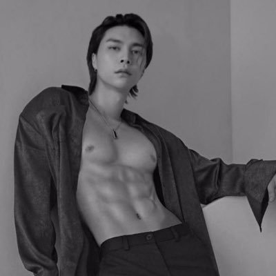𝐍𝐒𝐅𝐖— 𝐀 jolly soul etched beneath the troth of faithfulness, covered by the splendiferous prodigies. Named Johnny as the lavish yarn since 1995.(RP)