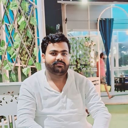 जिला पंचायत सदस्य,प्रतापगढ़, उत्तरप्रदेश।
प्रदेश उपाध्यक्ष: समाजवादी पार्टी (अनुसूचित प्रकोष्ठ) (उत्तरप्रदेश)
राष्ट्रीय अध्यक्ष: राष्ट्रीय पासी संघ