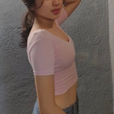 chaeryeooo's profile picture. 