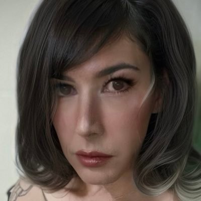 18+ ♠️ 🇨🇴🏳️⚧️Alt Crossdresser (she/her) - Artist 🖌️🎸🖤🍑🍆 𓃻 PORNOGRAPHY IS ART𓁝