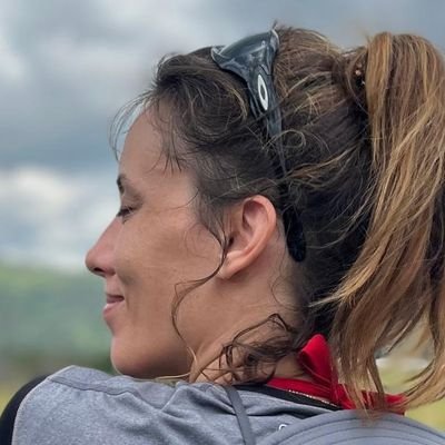 CristiBuderacky's profile picture. -Amo lo complejo y lo elevado, lo que se siente y lo que se presiente- no creo en fiestas con cercanias! no Soy, de nadie, y nadie es mío. (mantra)