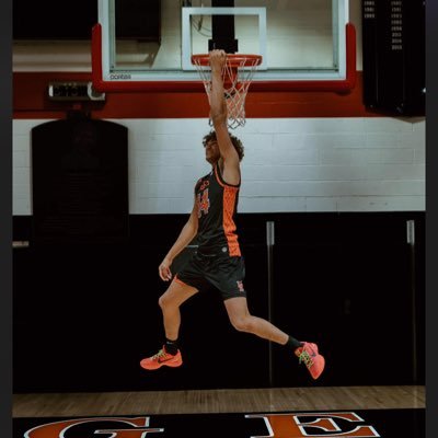 “PASSION IS AN UNMATCHED FUEL” | 6'4 190, F, SG, C | 2025/2026 Post Grad @ TPLS Christian Academy, VA | IG: dominator__10 | dominator9306@yahoo.com | 6074224032