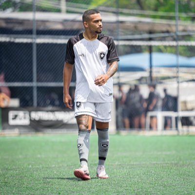 HOPE🍀. ⚽️ 021⚪️⚫️https://t.co/yFO0Ho4fpb