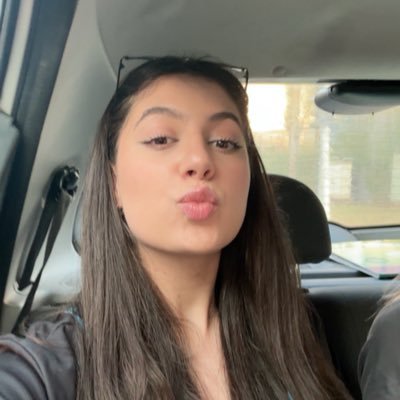 savicki_julia's profile picture. 