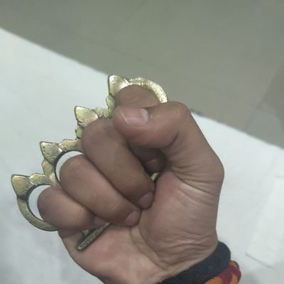 मुझे क्या, मैं तो e-lafda देखने आया हूं।