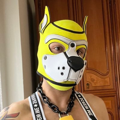 33yo 🇮🇹🇬🇧 labrador puppy 👾kinda nerd 🔞 always horny 🟪 into piercing 🟨 pissing 🛑 fisting