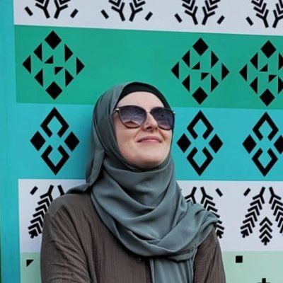 wienerbaklava's profile picture. On-and-off relationship with twitter I digital marketing insider I moderate nerd I talkative language lover I bookworm