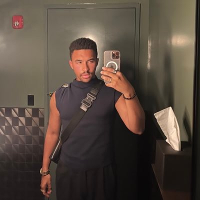 stevendotthomas's profile picture. 📸: s.thomas | manhattan | NYU | slay.