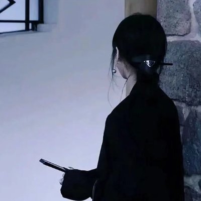 WAXYaxyy's profile picture. "Here, every investment is an adventure, and every choice can change your life. Are you ready?"