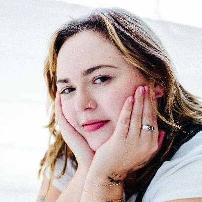Writer | Educator | Writing Coach
Rep: @FolioLiterary
IT DOESN’T HAVE TO BE AWKWARD
newly sober @SubstackInc