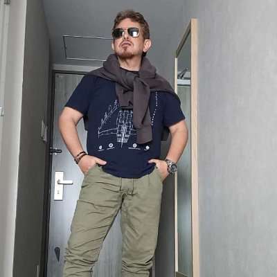 Ron Zambrano M 🇪🇨さんのプロフィール画像
