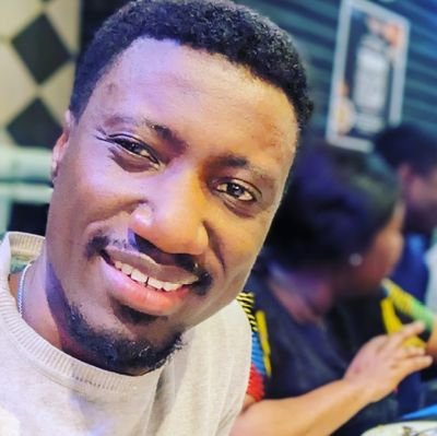 Tobiakintaro's profile picture. A Nigerian software Engineer.
Fintech enthusiast.
Gamer.
Cultured.
Daddy.