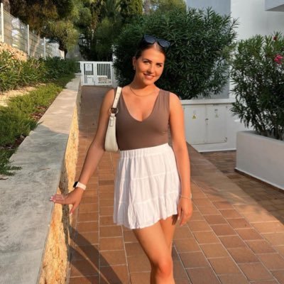 laurenbowling22's profile picture. Primary Teacher ❤ Year 5👩🏽‍🏫 Geography Lead 🌍 English Degree🎓 Fylde Coast📍🍎 Shaping small minds.. ✨