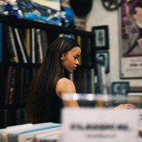 veronica (@ronimoore_) 's Twitter Profile