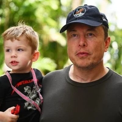 officialelon544's profile picture. I am the CEO and CTO of SpaceX and also the CEO products architect at tesla company 
Humanity Lover 
Watch out for fake profiles y'all