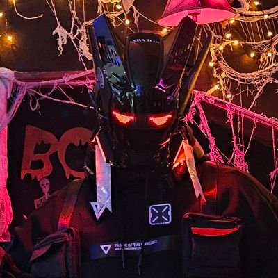 Twitch streamer : H0110W_B0T
tiktok: H0110W_B0T
Just a robot who loves raves and loves streaming. Come tell me what to play next