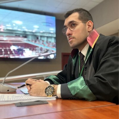 Lawyer ⚖️- Lycée de Galatasaray- Bahcesehir University Public Law Graduate Student- Bahcesehir University Law Faculty - Galatasaray Sports Club Member