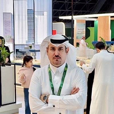 اعلامي عقاري مهتم بالمزادات خبير في الاعلان والتسويق الكتروني للعقار وإنشاء المحتوى - تغطـيات - تصوير درون فال 1100004732 موثوق 84074 📲0509836335