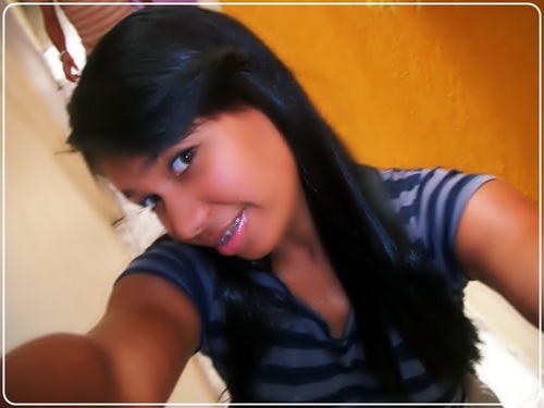 - Prazer, Lêda Nabes, Evangélica e sou estudante de fisioterapia! Uma pessoa que tem buscado sempre mais de Deus, uma filha do REI/Deus vivo. \õ