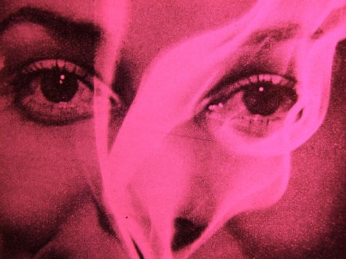 flossenhoch's profile picture. Ein Killer mit Mordshunger? Oder die Rache der Garnelen-Gang? Zwischen Fangfragen und Netzstrümpfen bewegt sich Privatschnüffler Red Lobster. Die neuen Fälle!