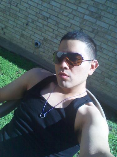 Soooo ummmm yea ma name b berto I say wa I wnt n dgaf so if u gotta problem oh well go fuk urself :) otha dan dat heller, n hmu!! So now hursh n follow ;)
