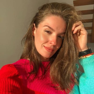 094662541Lucia's profile picture. God can safe