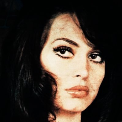 Aax1525's profile picture. أجلس بقربك وأهتني 🤍