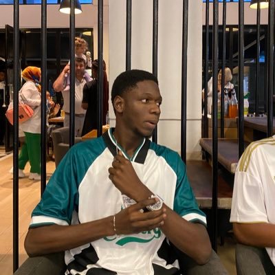 iamdavid_u's profile picture. filmmaker, creative director and video editor || “shoot for the stars, aim for the moon”  ||           i think i’m unconventional (that’s fancy for weird)