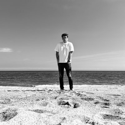 emarquezabella's profile picture. Fotógrafo artista, documental y de arquitectura. Soy de los que creen que no hay nada oculto bajo el sol.