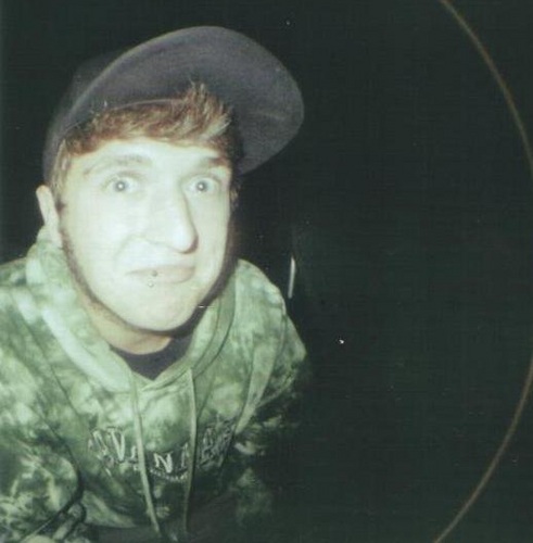 dubjunkie717's profile picture. I play shitty guitar and bass riffs and love 3 chord jam sessions. I also stab holes in people for money. Life is good.