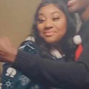 under_taye_ker's profile picture. 25