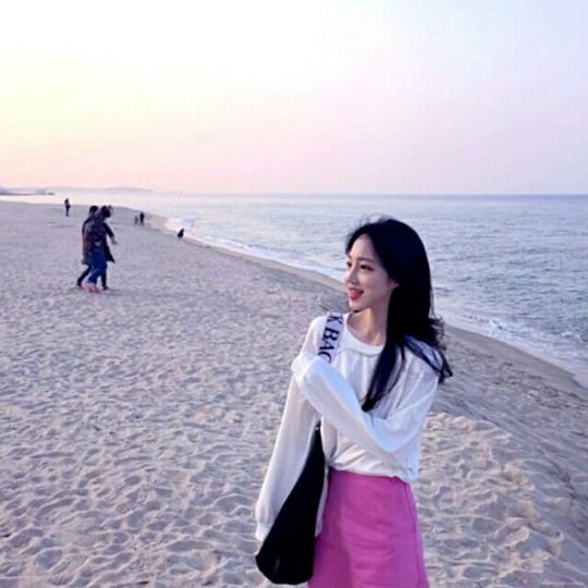 Vj8qD61907's profile picture. Click the link to watch my private video.