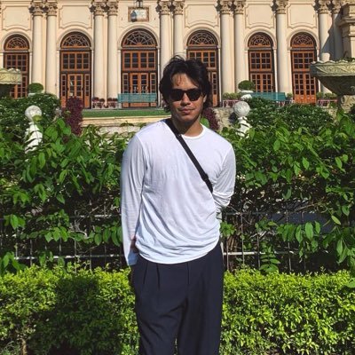 kmrsindhura's profile picture. Here for uncoventional economics, art, and memes.