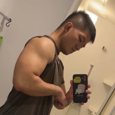 yutow9225's profile picture. H11 沖縄 ジム通い💪 LINEに切り替えました。