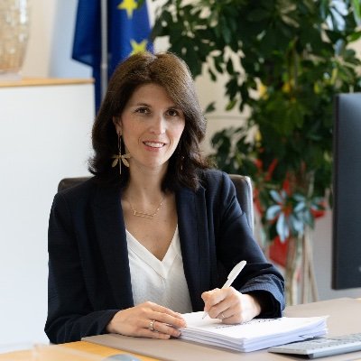 Federaal parlementslid Open Vld - Fractieleidster - Députée fédérale Open Vld 🇧🇪 Gemeenteraadslid Sint-Pieters-Woluwe - Conseillère communale de WSP🏛️