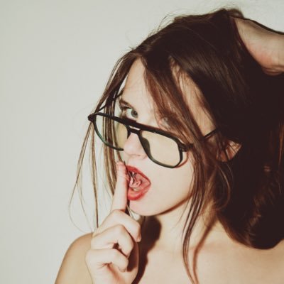 Hello! 😊 I'm years old and an aspiring nude model 💛. I feel a special desire to create artistic photos 📸 more photos my patreon