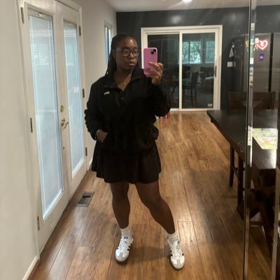 These are Divorced Li tweets, y’all don’t know her.