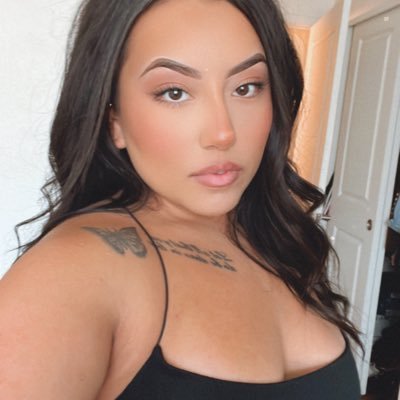 deziraetxo's profile picture. lil sag ✿ ♫ ♪ ☾ ❀ ☻︎ ☁︎︎ ☼