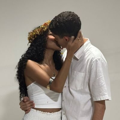 RenerGabriel12's profile picture. E se acontecer qualquer coisa, pelo menos nós viveu