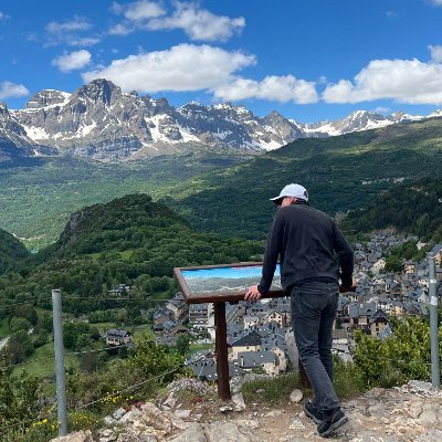 SuriolRamon's profile picture. 