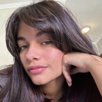 Vicky (@vickiebuzz_) 's Twitter Profile